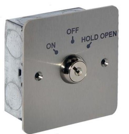 Picture of Deedlock Flush Maintained 3 Position Key Switch (c/w 2 Keys)